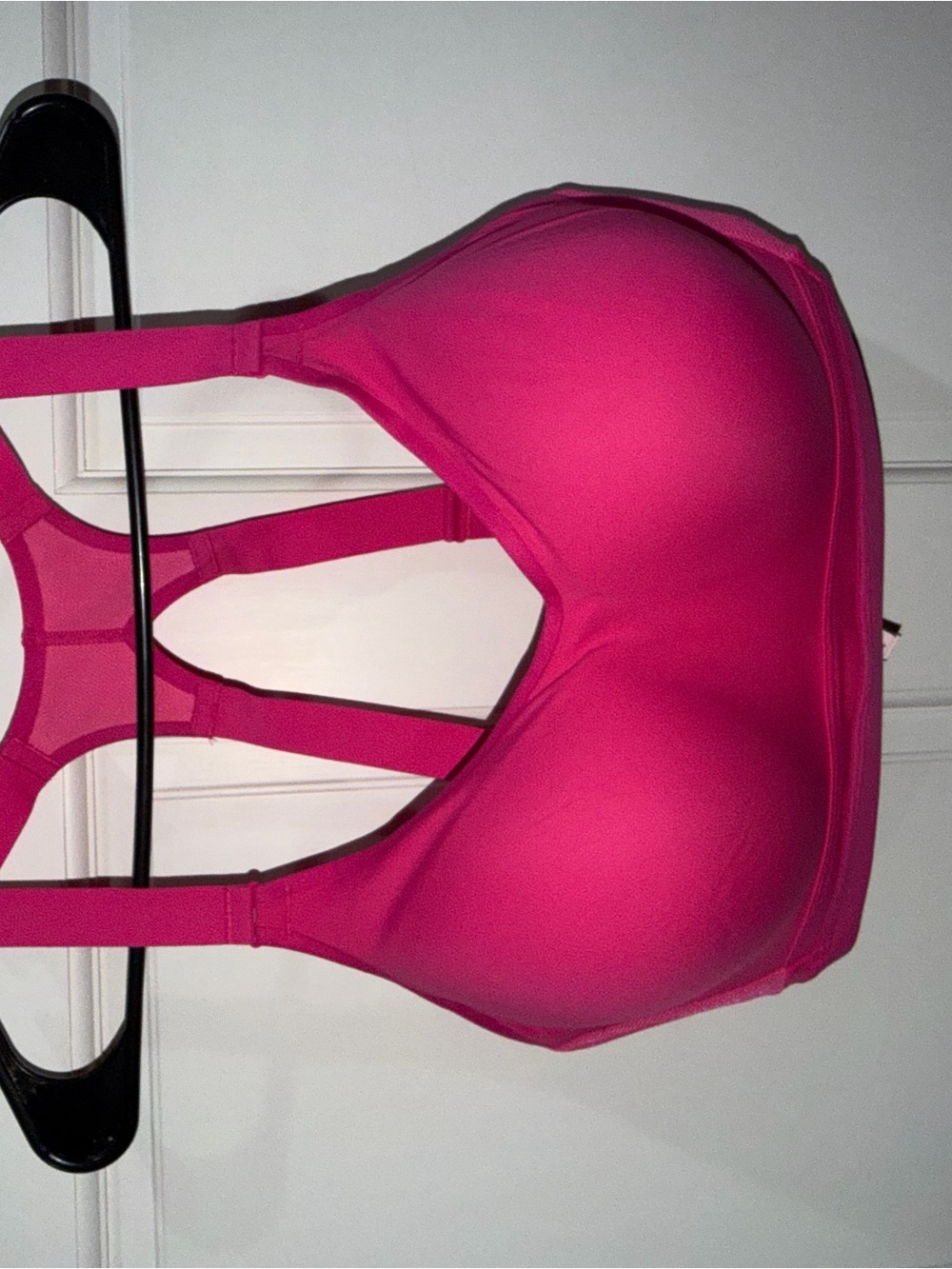 Victoria's Secret Fuchsia Smooth Molded Sports Bra